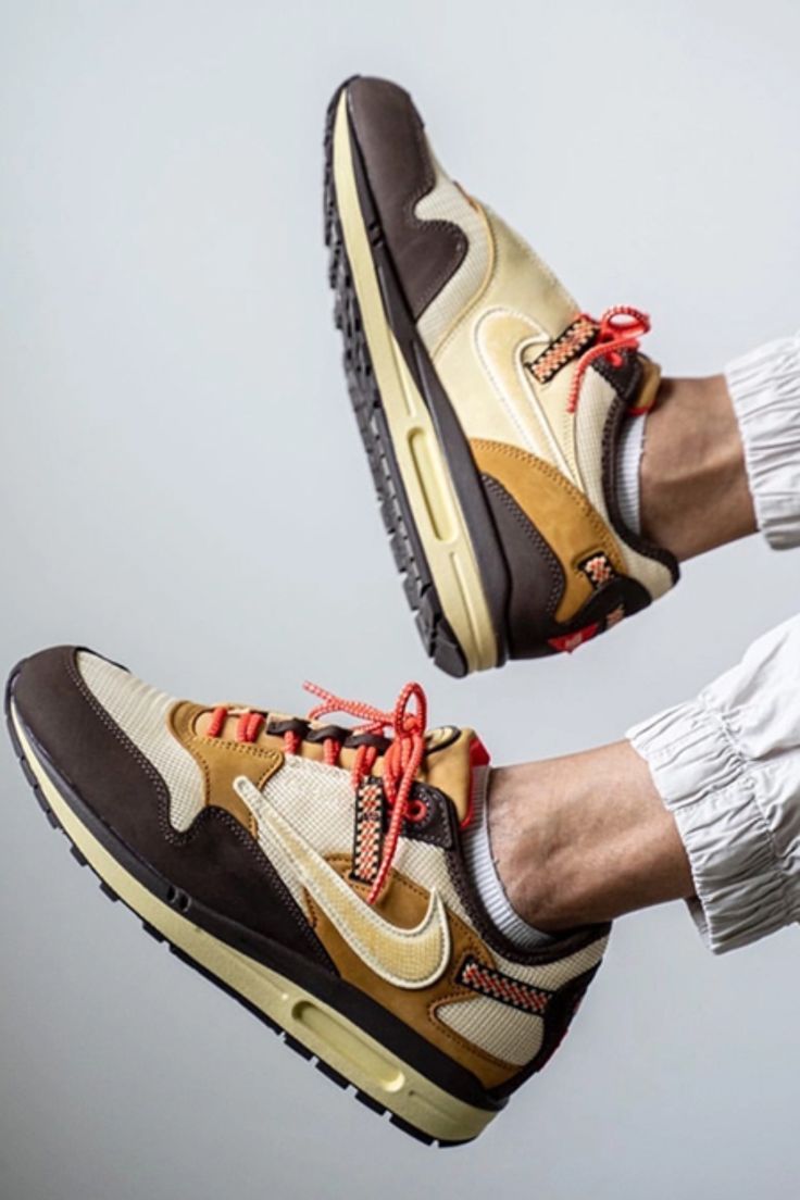 Nike Air Max 1 Travis Scott Cactus Jack Baroque Brown