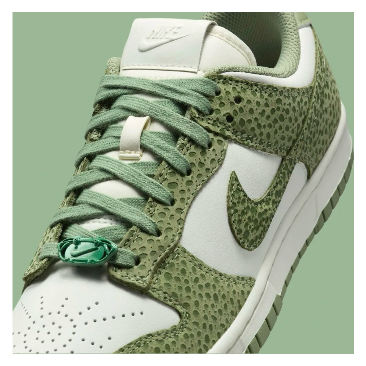 Nike Dunk Low Safari Oil Green