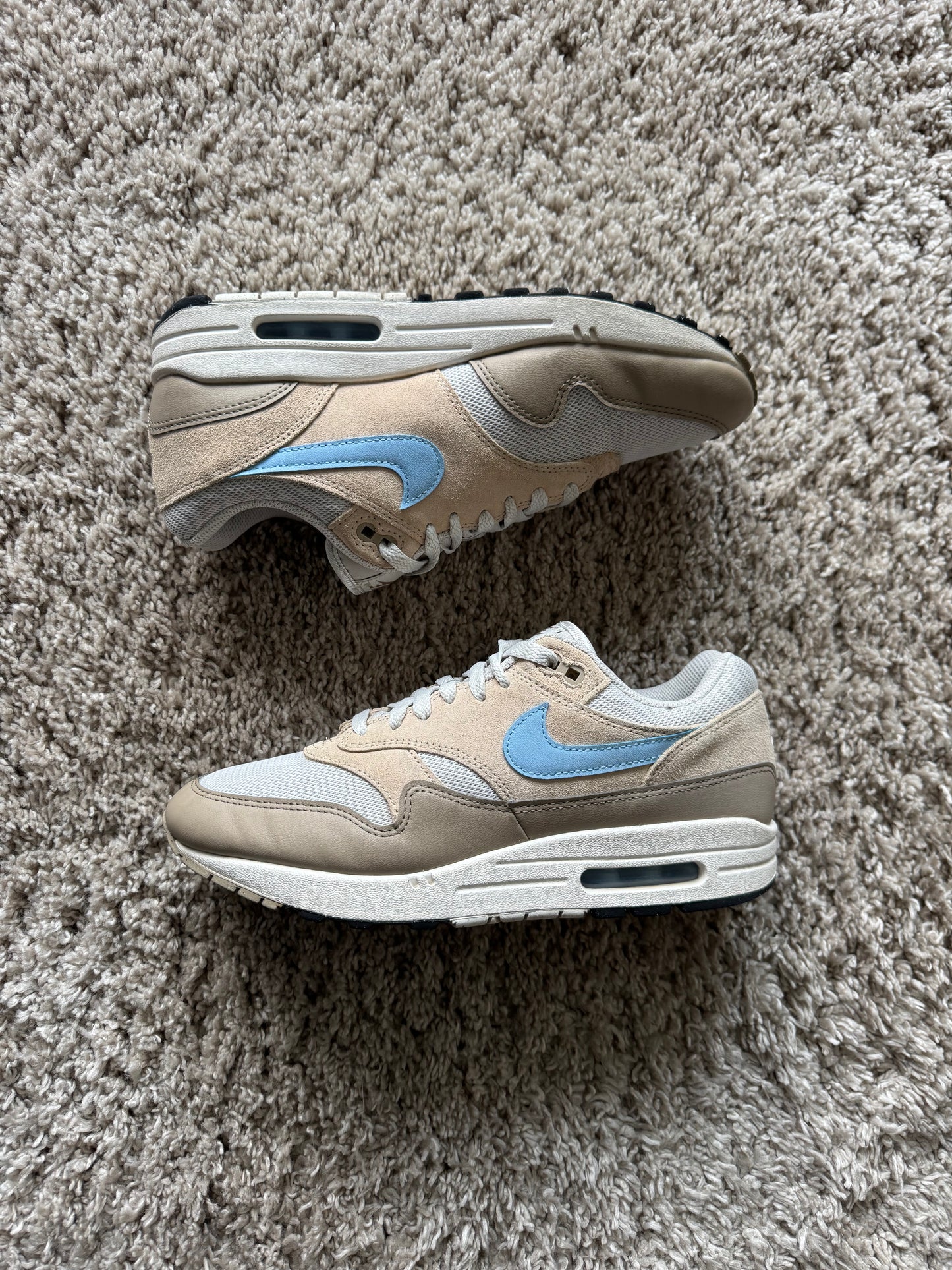 (2e KANS): Nike Air Max 1 Essential Light Bone/Psychic Blue - 42