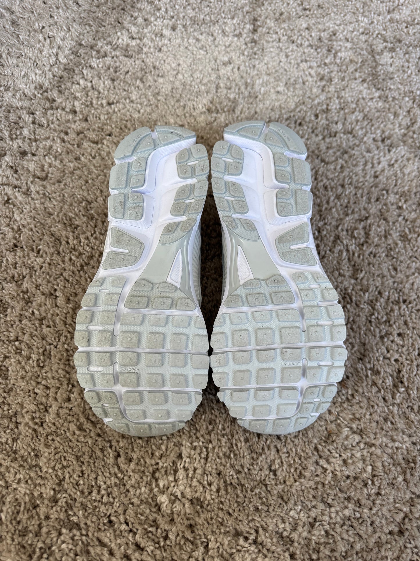 (2e KANS): Nike Zoom Vomero 5 Chrome Toe - 40.5