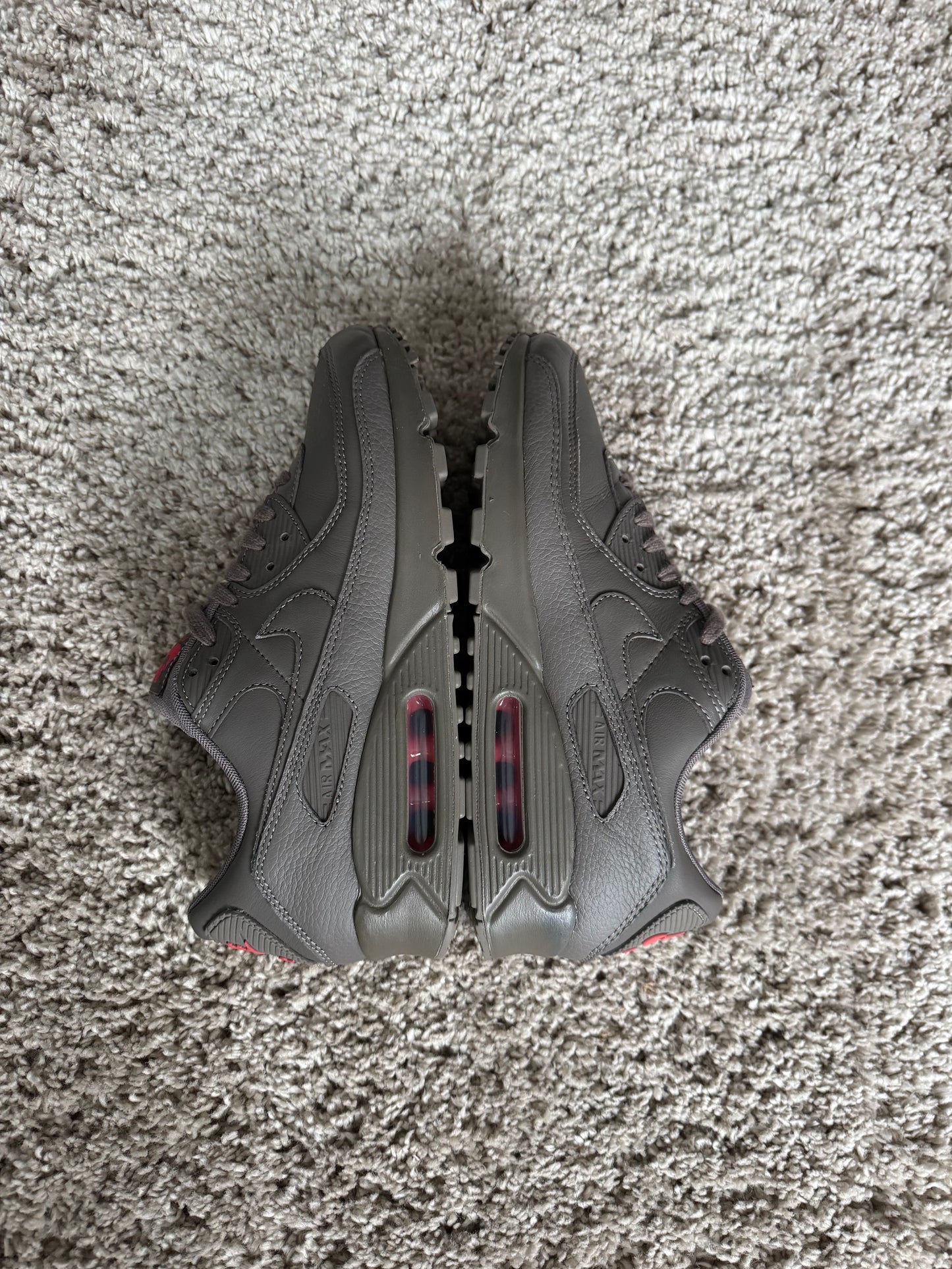 (2e KANS): Nike Air Max 90 ESS+ Cave Stone - 42