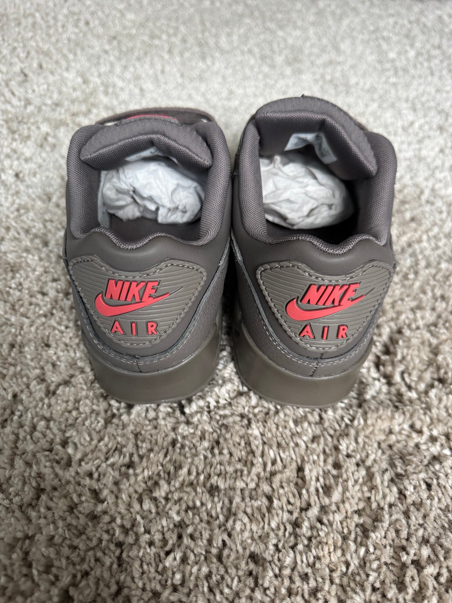 (2e KANS): Nike Air Max 90 ESS+ Cave Stone - 42