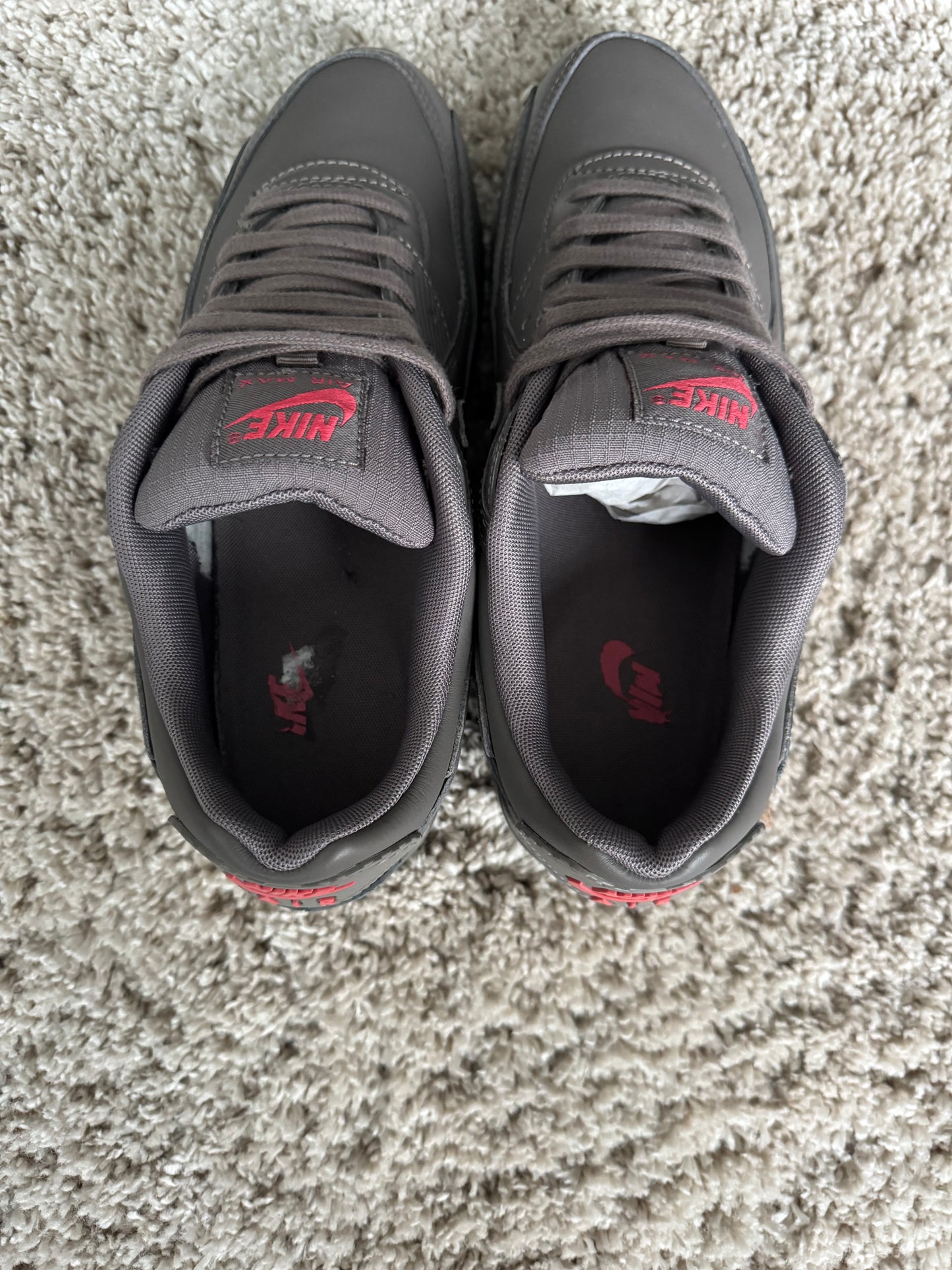 (2e KANS): Nike Air Max 90 ESS+ Cave Stone - 42
