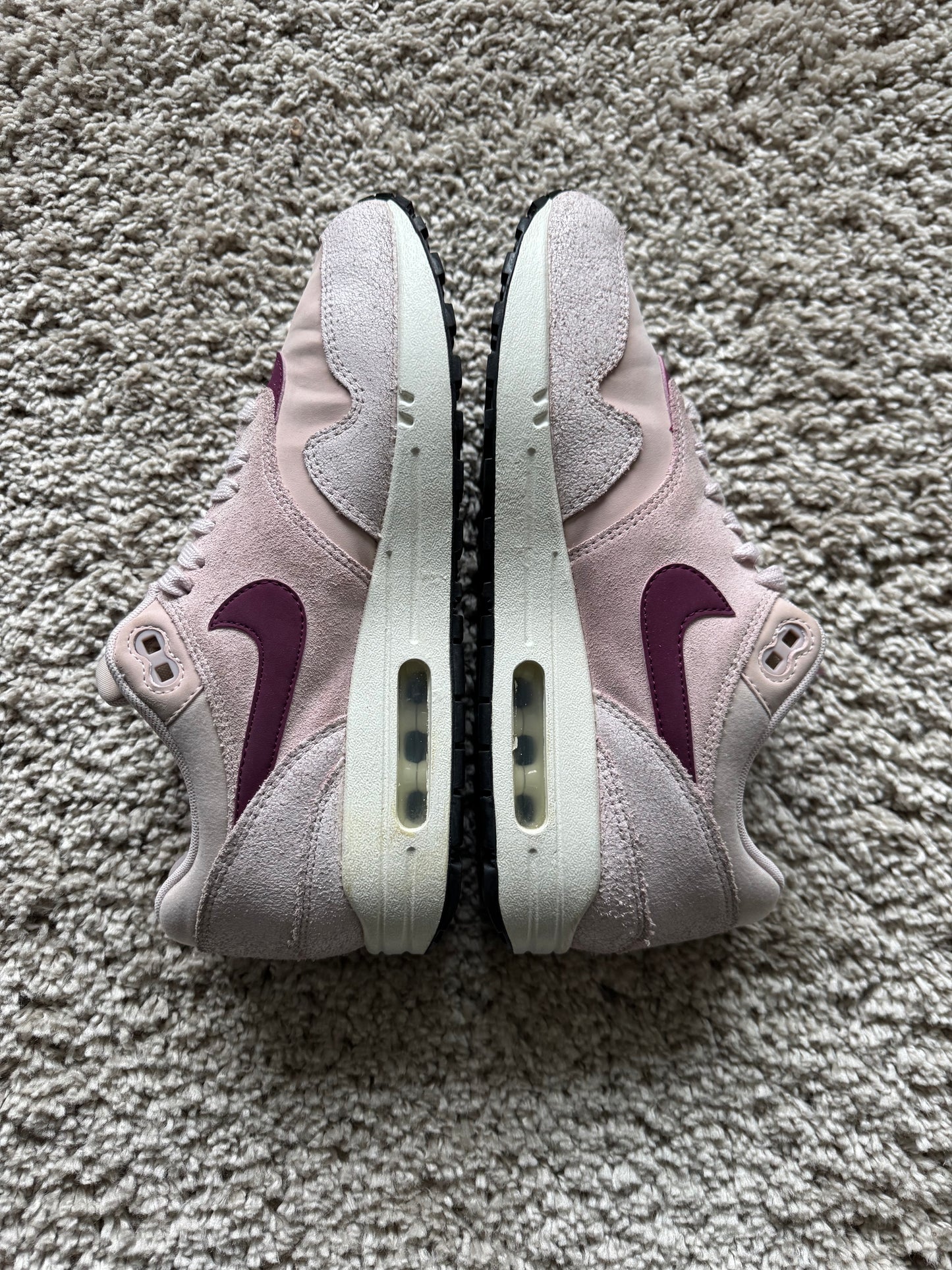 (2e KANS): Nike Air Max 1 Barely Rose True Berry  - 39