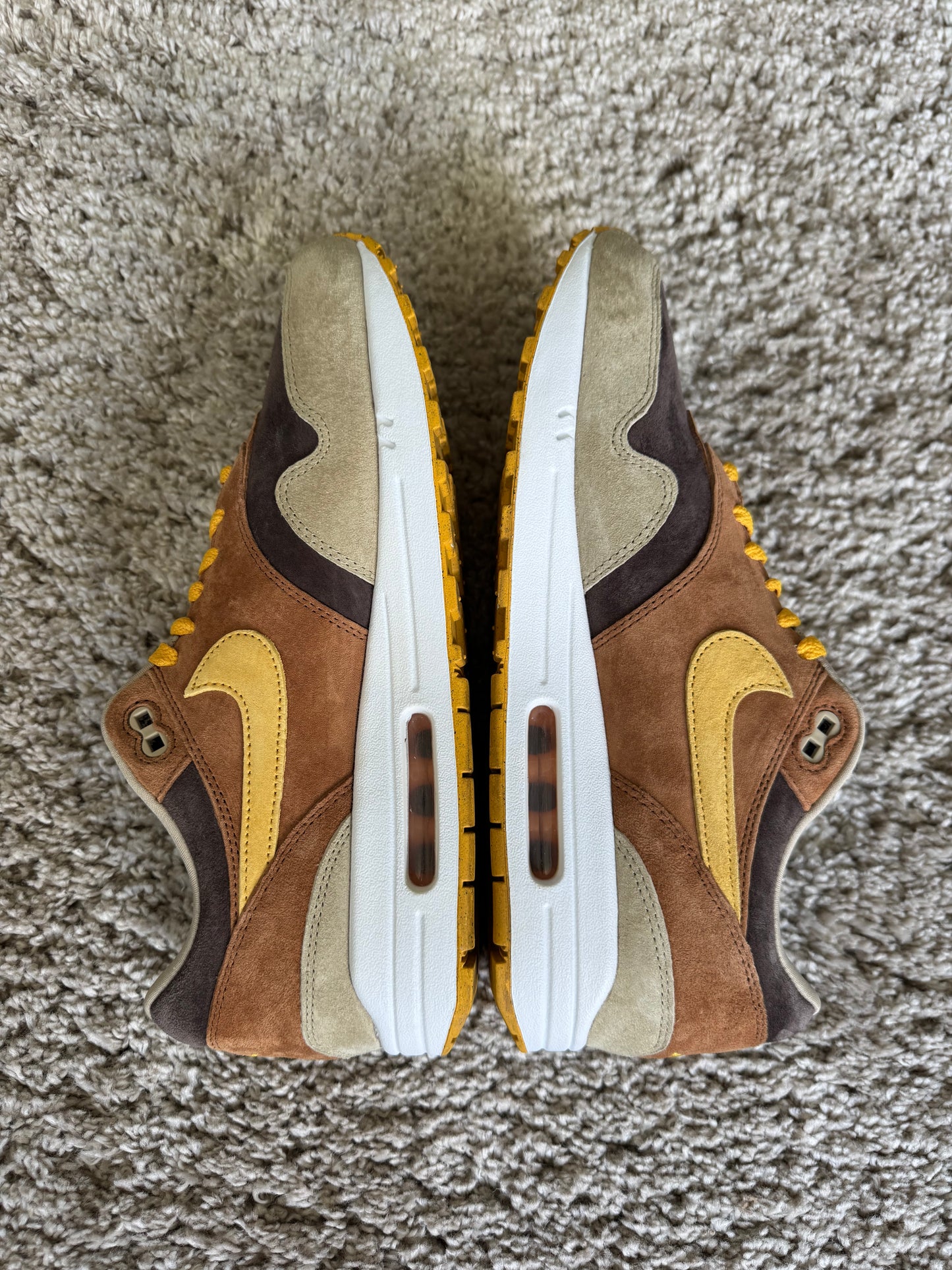 (2e KANS): Nike Air Max 1 PRM Duck Pecan Yellow Ochre - 45.5