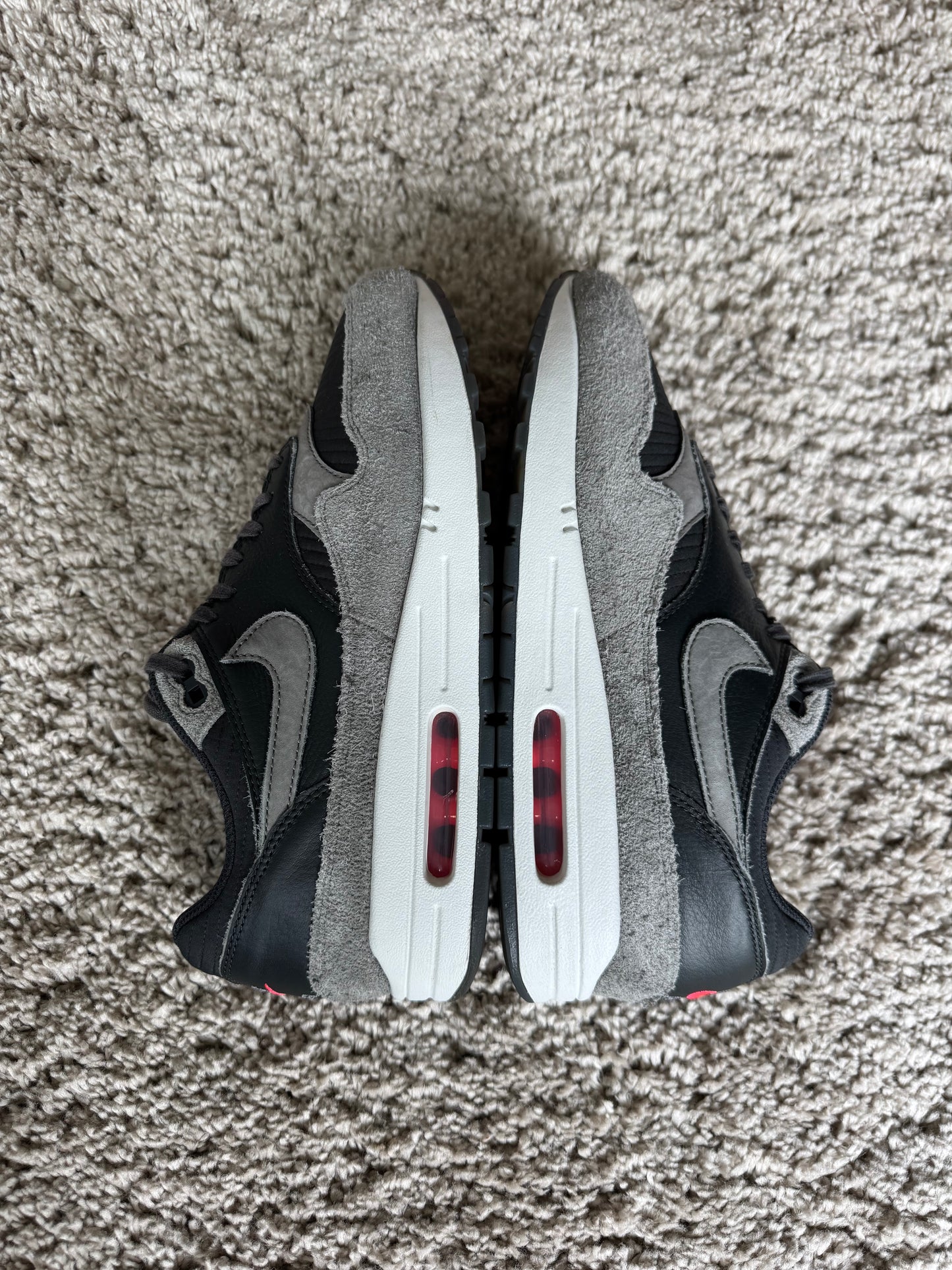 (2e KANS): Nike Air Max 1 Premium Dark Smoke Grey - 42.5
