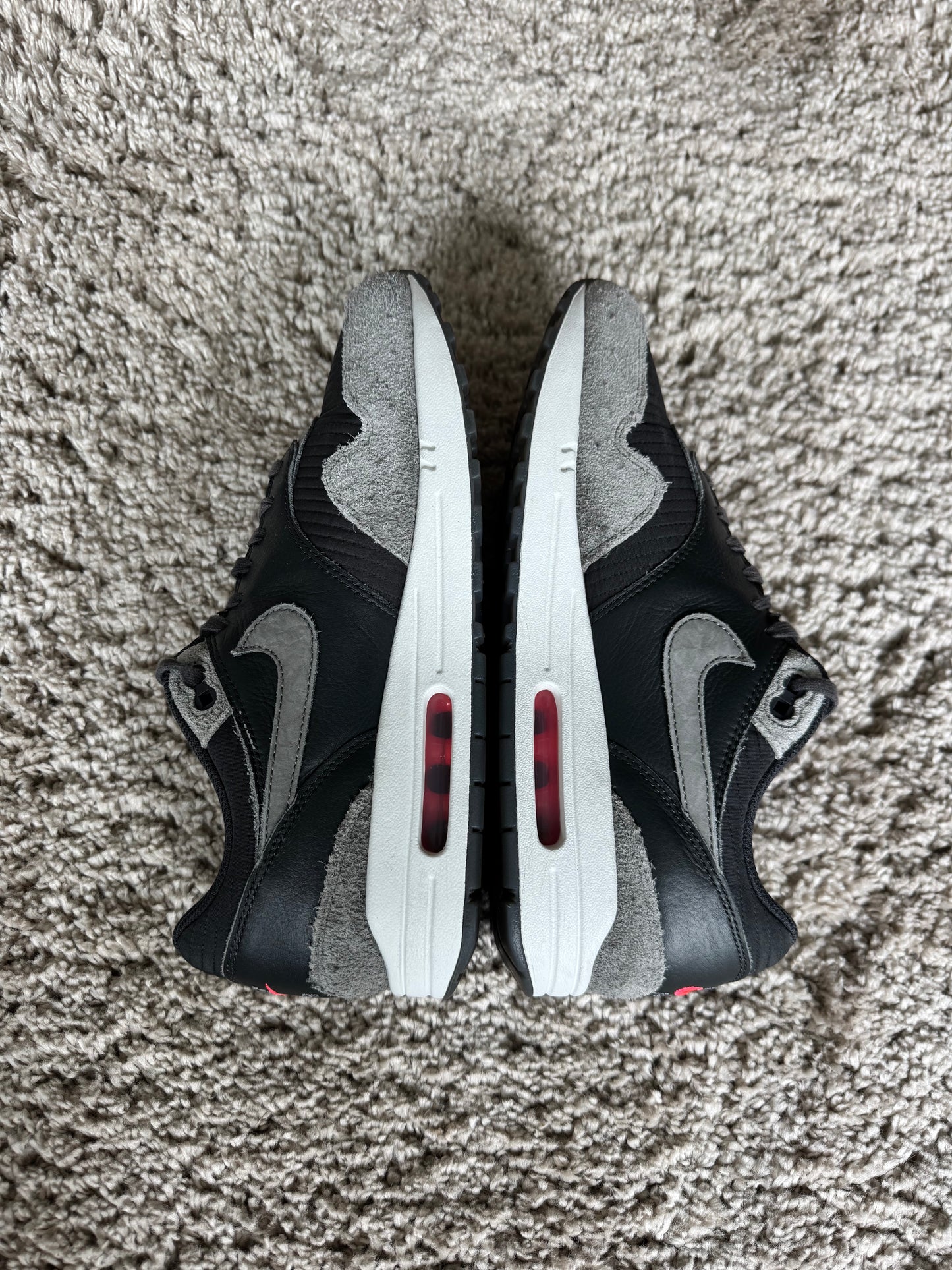 (2e KANS): Nike Air Max 1 Premium Dark Smoke Grey - 42.5