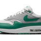 (2e KANS): Nike Air Max 1 Essential Evergreen Aura - 42.5